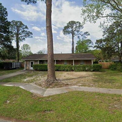 102 Graham Ct Ne, Fort Walton Beach, FL 32548