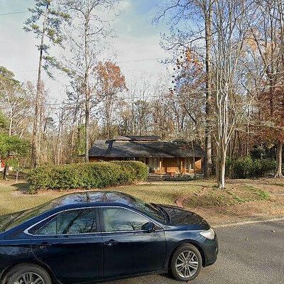 102 Ridgewood Ln, Eufaula, AL 36027