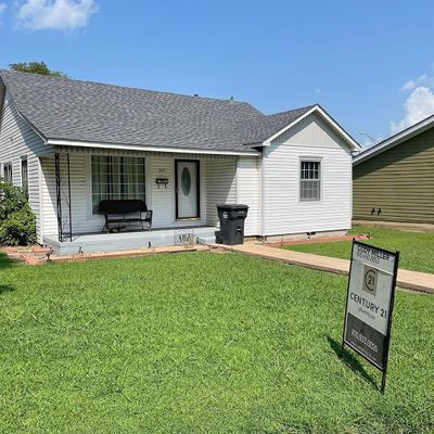 102 W Montgomery St, Walnut Ridge, AR 72476