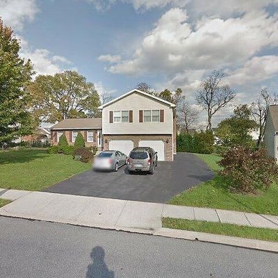 1022 Boeshore Cir, Reading, PA 19605