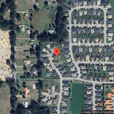 10279 Julia Isles Ave, Oxford, FL 34484