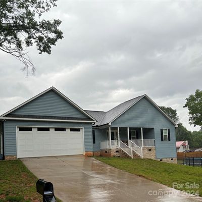 104 Cross Dr, Salisbury, NC 28146