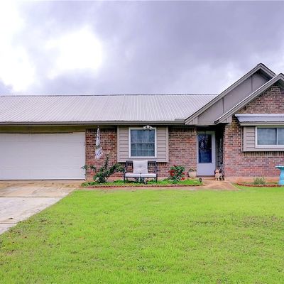 104 Lago Vis, Luling, TX 78648