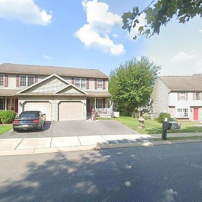 104 Kentshire Dr, Lancaster, PA 17603