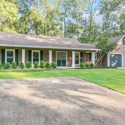 104 Poplar Dr, Brandon, MS 39047