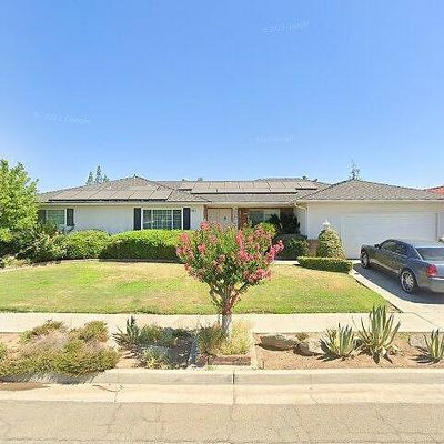 1046 E Wathen Ave, Fresno, CA 93710