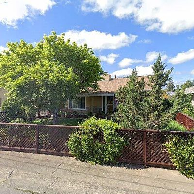 105 Ash Way, San Rafael, CA 94903