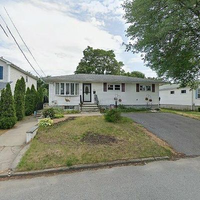 105 Sharon St, Cranston, RI 02910