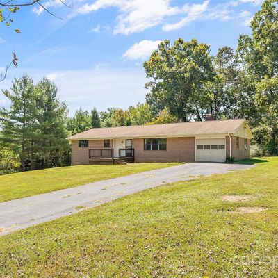 105 Stony Top Dr, Morganton, NC 28655