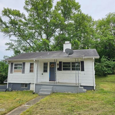 105 Venus Rd, Oak Ridge, TN 37830