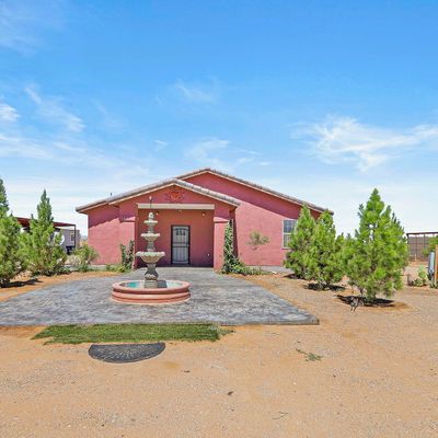 1052 Saturn Dr, Chaparral, NM 88081