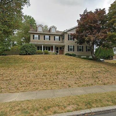 106 Deerfield Rd, Broomall, PA 19008