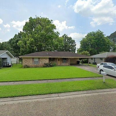 106 Elmwood Dr, Lafayette, LA 70503