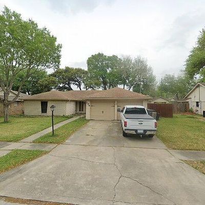 106 Lancaster St, Victoria, TX 77904