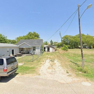 106 N Falls St, Mart, TX 76664