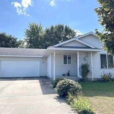 1070 7 Th Ave Nw, Hutchinson, MN 55350