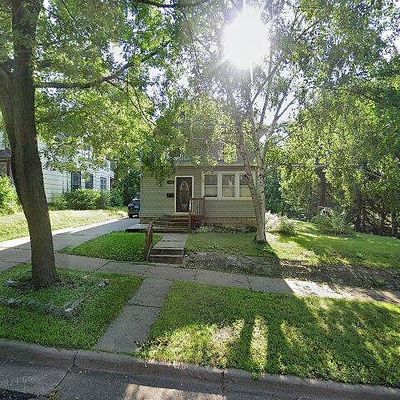 1088 Jessie St, Saint Paul, MN 55130