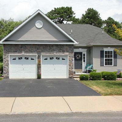 109 Maypink Ln, Howell, NJ 07731