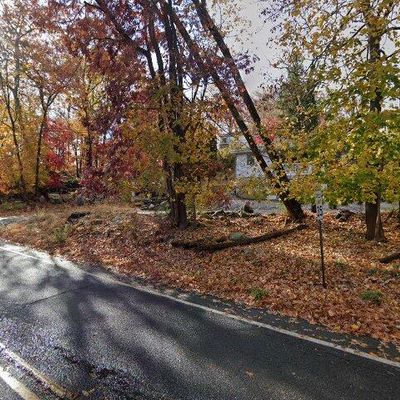 11 Delaware Ave, Hopatcong, NJ 07843