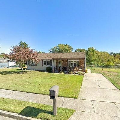 11 Windsor Dr, Egg Harbor Township, NJ 08234