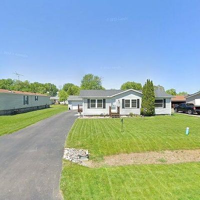 W4350 Tomahawk Ln, Cecil, WI 54111