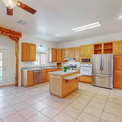 1 Arbolado Ct, Edgewood, NM 87015