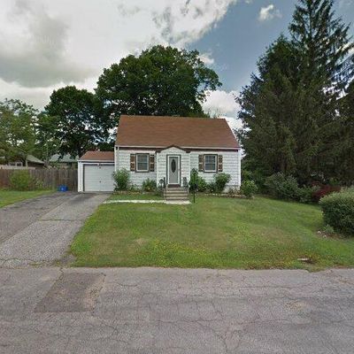 10 Calvert Pl, Bridgeport, CT 06606