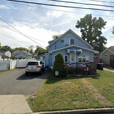 10 Essex St, North Middletown, NJ 07748