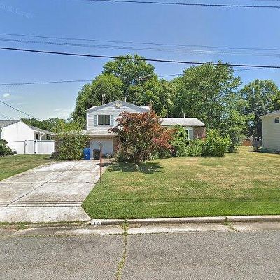 10 Jupiter St, Middletown, NJ 07748