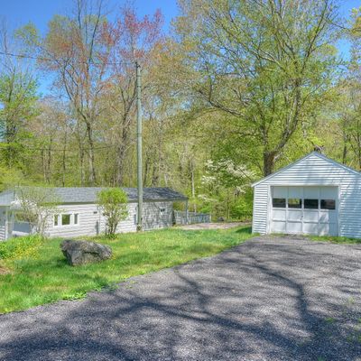 10 Milltown Rd, North Stonington, CT 06359