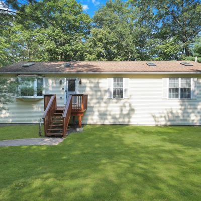 100 Kunigunde Dr, Milford, PA 18337