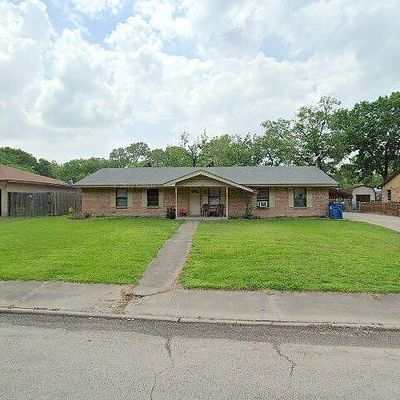 1000 Crestview Dr, Kaufman, TX 75142