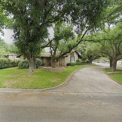 1002 Henderson Dr, Ozona, TX 76943