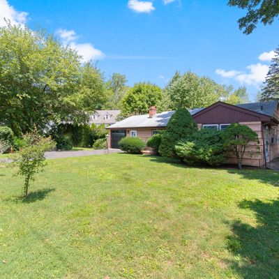 101 Parade Hill Rd, New Canaan, CT 06840