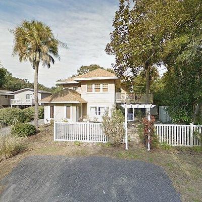 1010 E Cooper Ave, Folly Beach, SC 29439