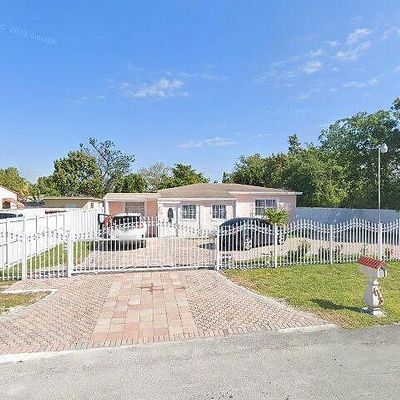 1015 Nw 146 Th St, Miami, FL 33168