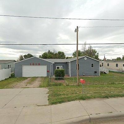 1019 Avenue C, Cheyenne, WY 82007