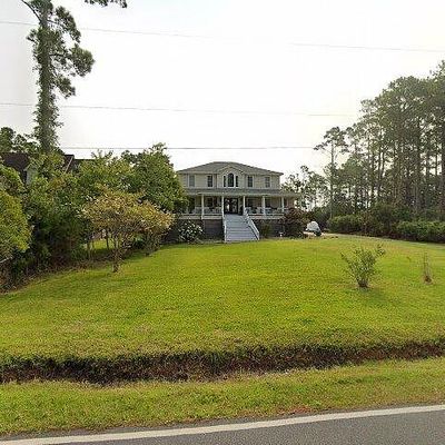 1156 Burnside Rd, Manteo, NC 27954