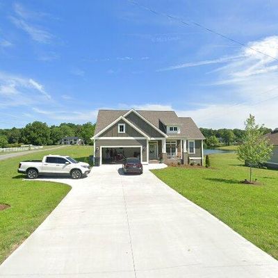 1161 Abiff Rd, Bon Aqua, TN 37025