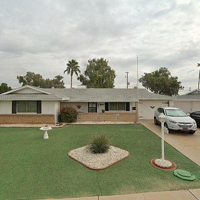 11647 N Hacienda Dr, Sun City, AZ 85351