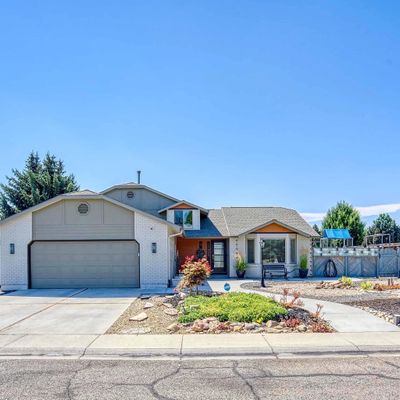 11725 W Hazeldale Ct, Boise, ID 83713