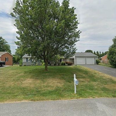 11830 Peacock Trl, Hagerstown, MD 21742