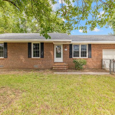 1193 Lake Cole Rd, Midway Park, NC 28544