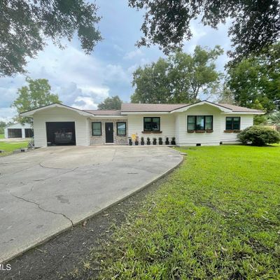 1197 Bordelon Rd, Breaux Bridge, LA 70517