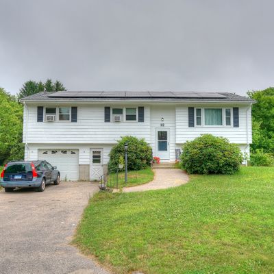 12 Elaine St, Pawcatuck, CT 06379