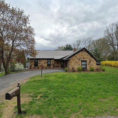 12 Old Mill Rd, Wilkes Barre, PA 18702