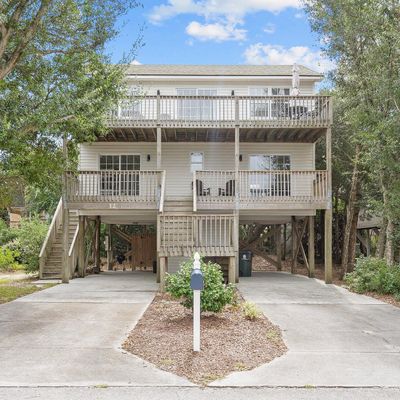 12 S Oak Dr, Surf City, NC 28445