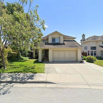 12 Rosewood Dr, Watsonville, CA 95076