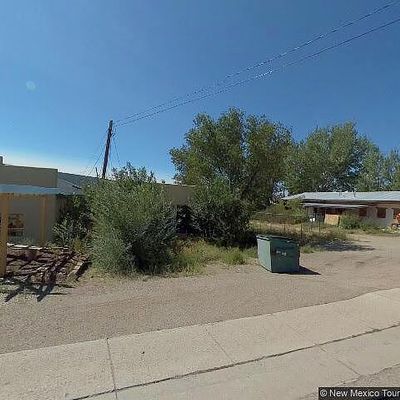 12 Shirley Dr, Questa, NM 87556