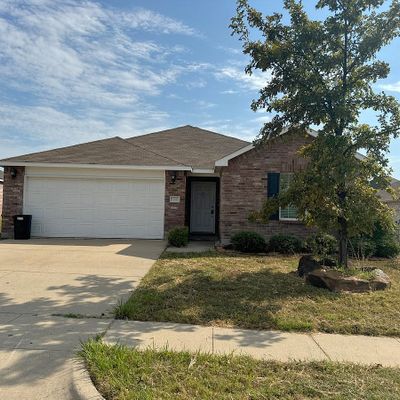 1200 Foxglove Ln, Burleson, TX 76028